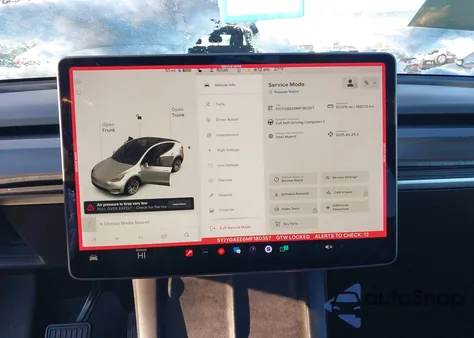 2021 Tesla Model Y Long Range Dual Motor All-Wheel Drive z USA, uszkodzony, nr VIN 5YJYGAEE6MF180357